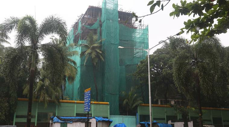 Coronavirus : मुख्यमंत्र्यांचे संरक्षण करणारे १०० हून अधिक पोलिस क्वारंटाइन