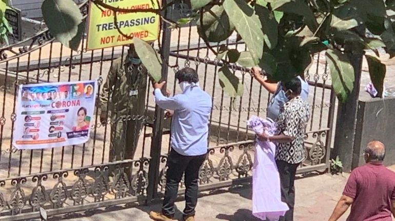 Quarantined resident from Kandivali shares a first-hand experience of being locked in a containment zone Quarantined resident from Kandivali shares a first-hand experience of being locked in a containment zone