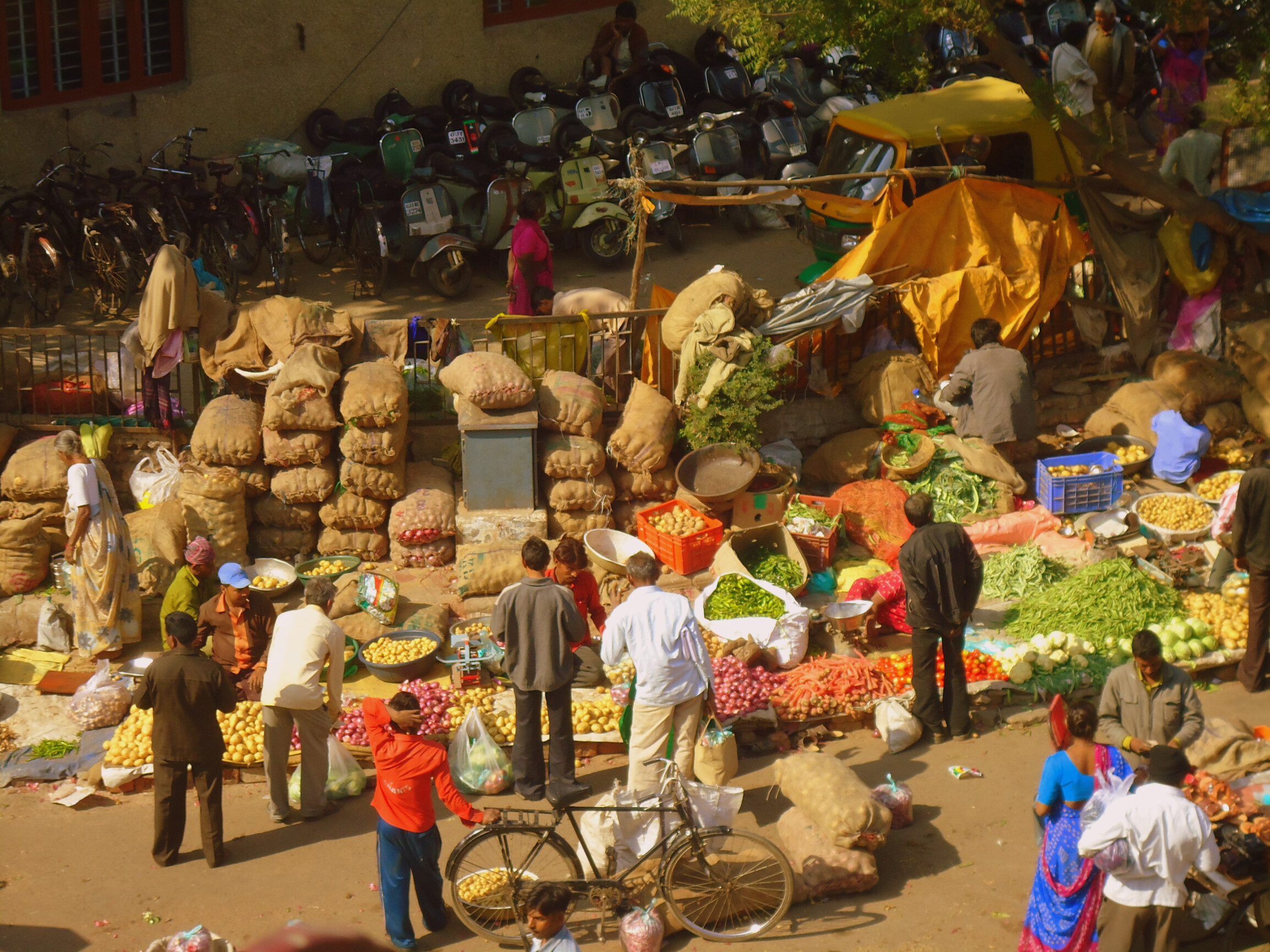 Vashi APMC to close down from April 11 as a safety measure against coronavirus