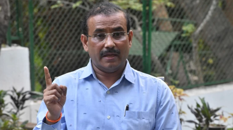 रुग्णालयाकडून अवाजवी शुल्क आकारणी रोखण्यासाठी राज्यात भरारी पथके नेमण्याचे निर्देश रुग्णालयाकडून अवाजवी शुल्क आकारणी रोखण्यासाठी राज्यात भरारी पथके नेमण्याचे निर्देश