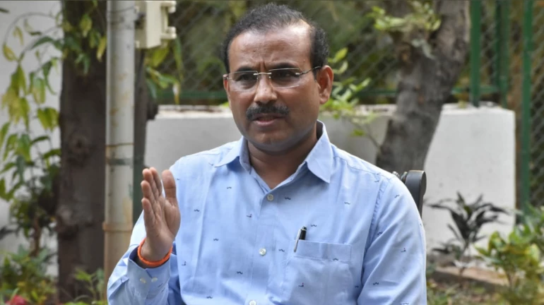 कोरोना रोकने के लिहाज से स्वास्थ्य मंत्री ने चेताया, कहा: 'आने वाले दो दिनों में लेंगे कड़क फैसला' कोरोना रोकने के लिहाज से स्वास्थ्य मंत्री ने चेताया, कहा: 'आने वाले दो दिनों में लेंगे कड़क फैसला'