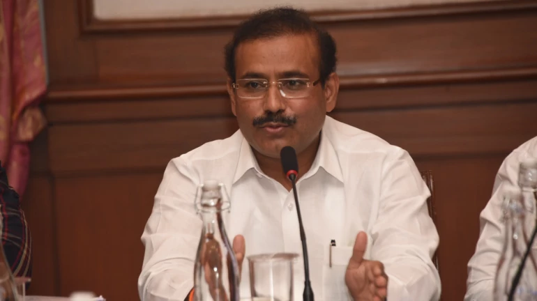 मास्क आणि सॅनिटायजर किंमतीच्या नियंत्रणासाठी समिती – राजेश टोपे मास्क आणि सॅनिटायजर किंमतीच्या नियंत्रणासाठी समिती – राजेश टोपे