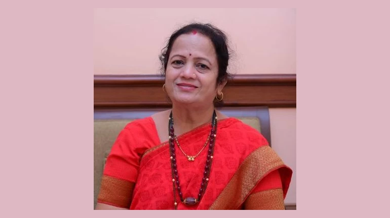 केवल गंभीर कोरोना मरीजों को ही अस्पताल में मिले बेड - महापौर केवल गंभीर कोरोना मरीजों को ही अस्पताल में मिले बेड - महापौर