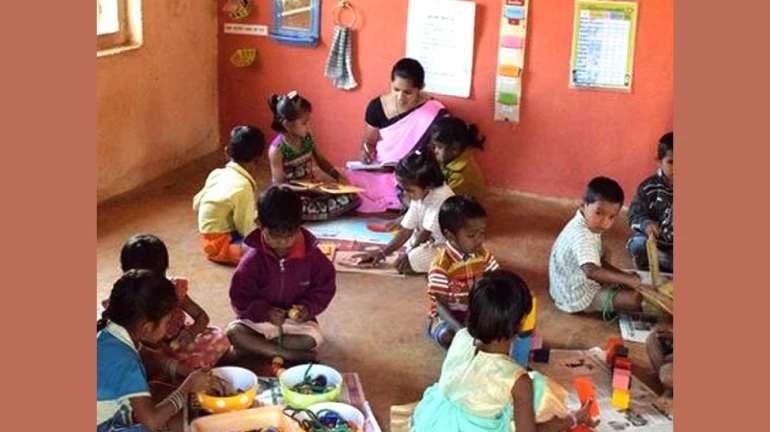 अंगणवाडी सेविका, आशा वर्कर्सना प्रत्येकी १ हजार रुपये अंगणवाडी सेविका, आशा वर्कर्सना प्रत्येकी १ हजार रुपये