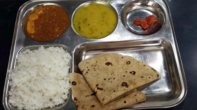 आता शिवभोजन थाळी घरपोच मिळणार आता शिवभोजन थाळी घरपोच मिळणार