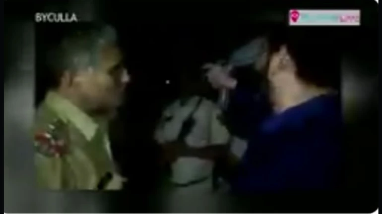 Fact check: AIMIM के प्रवक्ता वारिस पठान ने किया लॉकडाउन का उल्लंघन, जानें वीडियो की पूरी सच्चाई Fact check: AIMIM के प्रवक्ता वारिस पठान ने किया लॉकडाउन का उल्लंघन, जानें वीडियो की पूरी सच्चाई