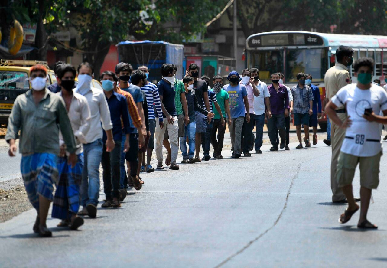 Coronavirus in Dharavi: म्हणून धारावीचं कौतुक करावं तेवढं कमीच