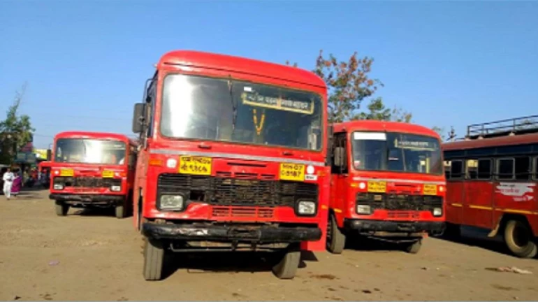 पुण्यात MSRTCची वाहतूक  सेवा पूर्वपदावर, 'इतके' कर्मचारी कामावर रुजू पुण्यात MSRTCची वाहतूक  सेवा पूर्वपदावर, 'इतके' कर्मचारी कामावर रुजू