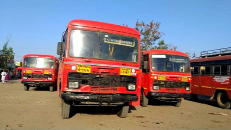 एसटी महामंडळाला १ हजार कोटींचा निधी मंजूर एसटी महामंडळाला १ हजार कोटींचा निधी मंजूर