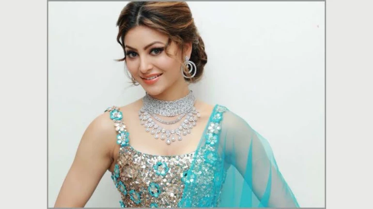 COVID-19: उर्वशी रौतेला ने दान किए 5 करोड़ COVID-19: उर्वशी रौतेला ने दान किए 5 करोड़