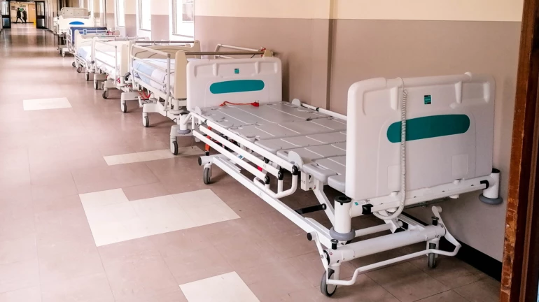 मुलंडमधील 'या' शाळेचं रुग्णालयात रूपांतर, COVID 19 रुग्णांवर होतात उपचार