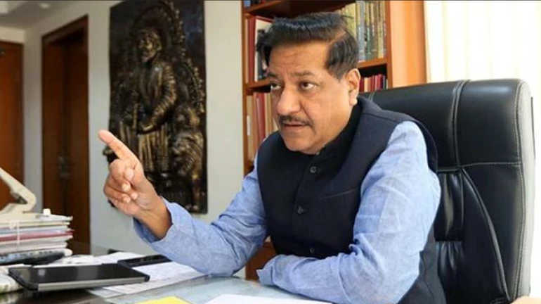 ‘खोटे बोल पण रेटून बोल' हीच पृथ्वीराज चव्हाण यांची रित- भाजप ‘खोटे बोल पण रेटून बोल' हीच पृथ्वीराज चव्हाण यांची रित- भाजप