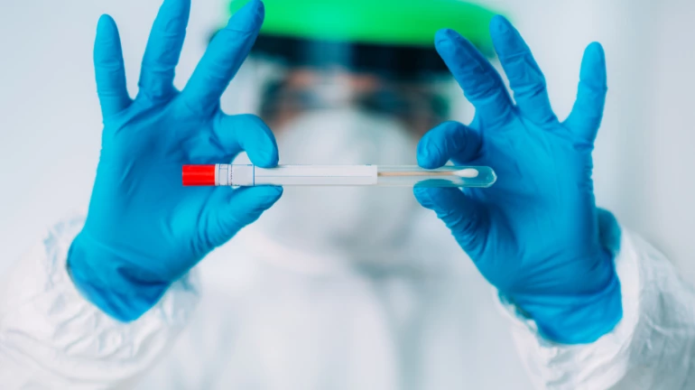 कोरोनाचा कहर ! राज्यात दिवसभरात ३३४ जणांचा मृत्यू, १० हजार ३०९ नवे रुग्ण कोरोनाचा कहर ! राज्यात दिवसभरात ३३४ जणांचा मृत्यू, १० हजार ३०९ नवे रुग्ण