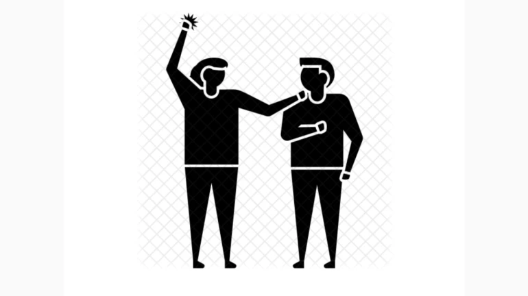 पति ने नहीं सुनी बात तो नाराज पत्नी ने पति पर उड़ेल दिया उबलता हुआ पानी पति ने नहीं सुनी बात तो नाराज पत्नी ने पति पर उड़ेल दिया उबलता हुआ पानी