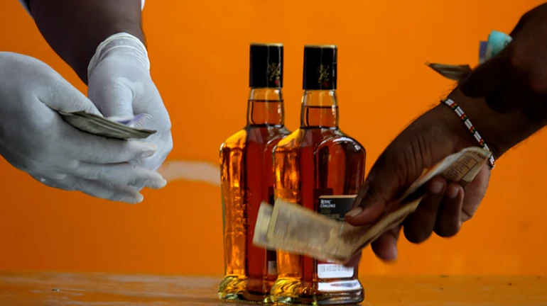 गोवा से बिना लाइसेंस के 1 बोतल शराब लाने पर भी भरना पड़ेगा जुर्माना गोवा से बिना लाइसेंस के 1 बोतल शराब लाने पर भी भरना पड़ेगा जुर्माना