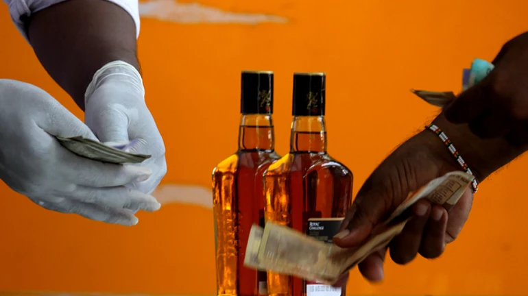 Mumbai Bars Can Now Offer Home Deliveries for Foreign-Made Liquor Mumbai Bars Can Now Offer Home Deliveries for Foreign-Made Liquor