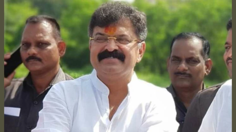 हा देश ड्रामा करणाऱ्यांचाच, जितेंद्र आव्हाडांचा सीतारमण यांना टोला हा देश ड्रामा करणाऱ्यांचाच, जितेंद्र आव्हाडांचा सीतारमण यांना टोला