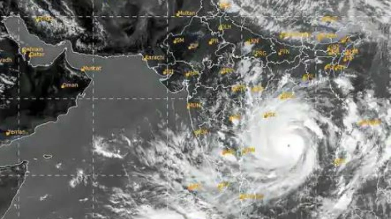 Super-cyclone Amphan : Maharashtra delays shramik trains to West Bengal & Odisha