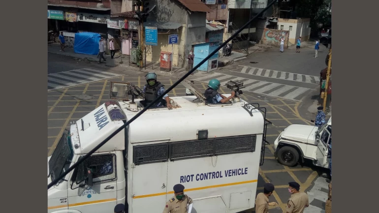 Coronavirus Pandemic: CISF and CRPF personnel deployed at these areas in Mumbai Coronavirus Pandemic: CISF and CRPF personnel deployed at these areas in Mumbai
