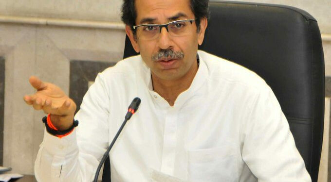 मुंबई के होम डिलीवरी समाचार-पत्र वितरण संदर्भ में मुख्यमंत्री ने वितरकों के साथ चर्चा की