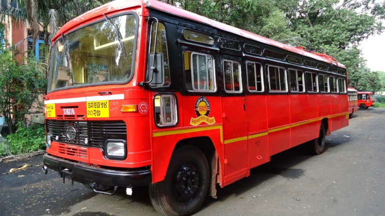 शुक्रवारपासून राज्यात धावणार एसटी शुक्रवारपासून राज्यात धावणार एसटी