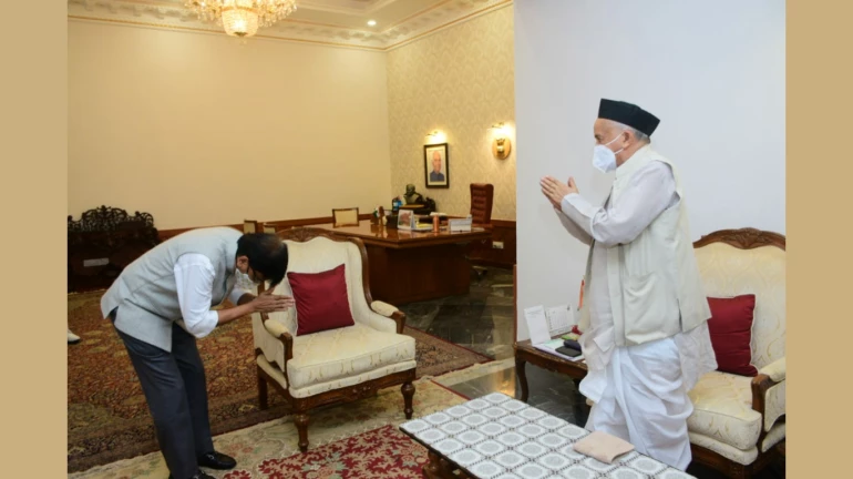 Maharashtra CM, Governor share a father-son relationship: Sanjay Raut Maharashtra CM, Governor share a father-son relationship: Sanjay Raut