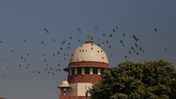 खाजगी रुग्णालयात कोरोना रुग्णांवर मोफत उपचार का नाहीत? सुप्रीम कोर्टाची विचारणा