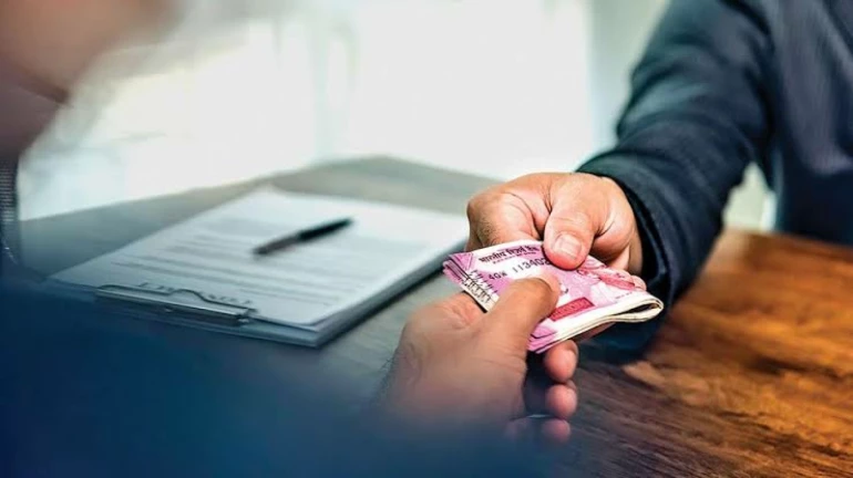 लाॅकडाऊनमध्ये 'ही' दोन खाती भ्रष्ट्राचारात पुढे लाॅकडाऊनमध्ये 'ही' दोन खाती भ्रष्ट्राचारात पुढे