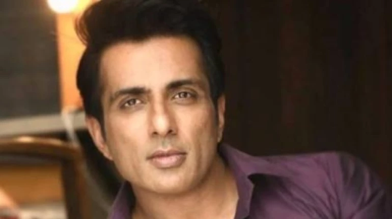 सोनू सूद को संयुक्त राष्ट्र विकास कार्यक्रम पुरस्कार से सम्मानित किया सोनू सूद को संयुक्त राष्ट्र विकास कार्यक्रम पुरस्कार से सम्मानित किया