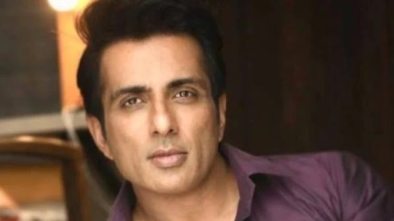 Sonu Sood meets NCP Chief Sharad Pawar Sonu Sood meets NCP Chief Sharad Pawar