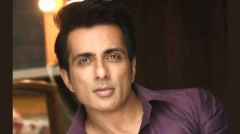 10 करोड़ लोगों की जिंदगी बदलने के लिए तैयार हैं सोनु सूद 10 करोड़ लोगों की जिंदगी बदलने के लिए तैयार हैं सोनु सूद