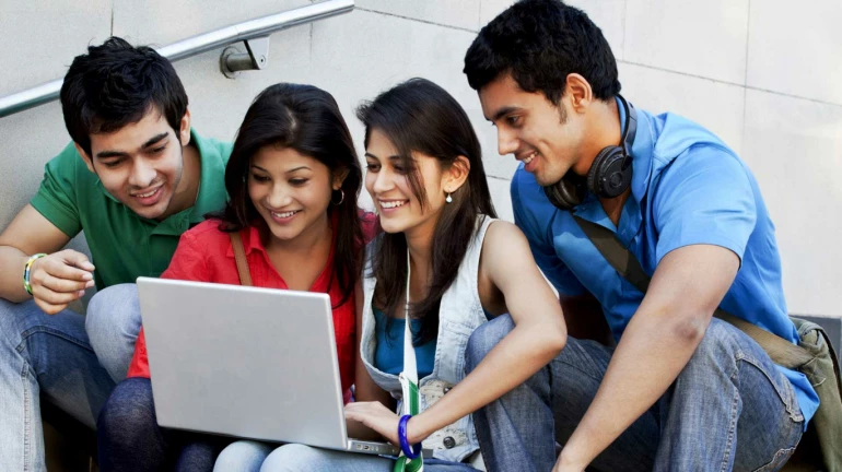 फायनल इयरच्या विद्यार्थ्यांना श्रेणी सुधारण्याची संधी? फायनल इयरच्या विद्यार्थ्यांना श्रेणी सुधारण्याची संधी?