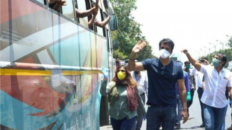 Rajnath Singh backs Bollywood Actor Sonu Sood, lashes out at Shiv Sena Rajnath Singh backs Bollywood Actor Sonu Sood, lashes out at Shiv Sena