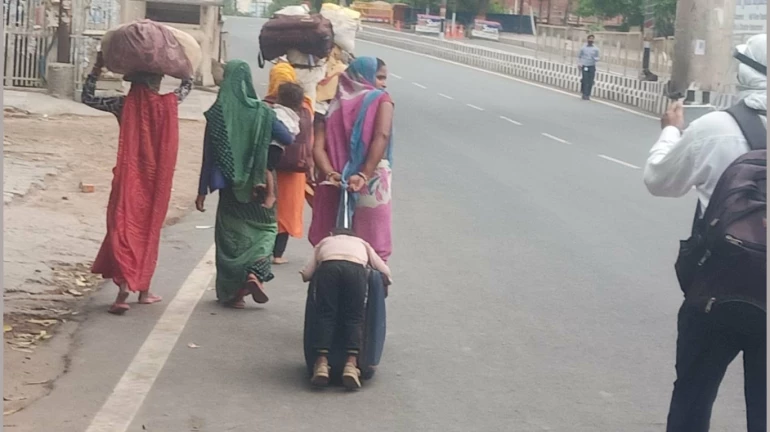 विशेष श्रमिक ट्रेनों में महाराष्ट्र 11 लाख 86 हजार 212 मजदूर पहुँचे अपने गांव विशेष श्रमिक ट्रेनों में महाराष्ट्र 11 लाख 86 हजार 212 मजदूर पहुँचे अपने गांव