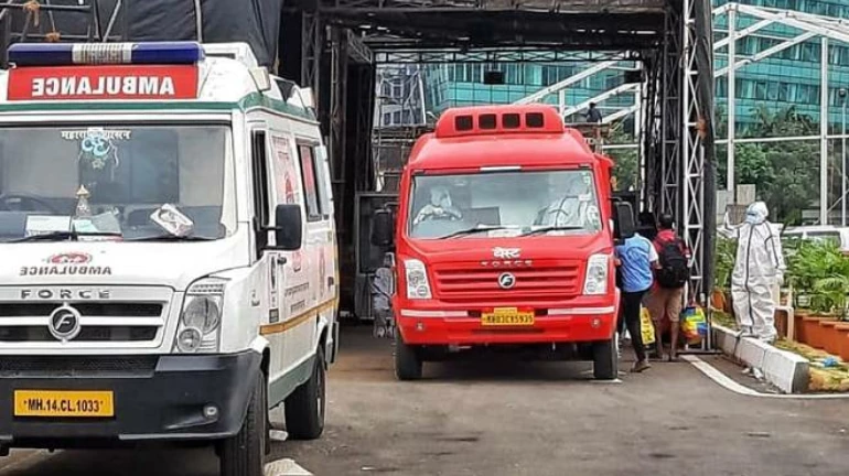 निसर्ग चक्रीवादळाचा धोका, बीकेसीतल्या कोरोना रुग्णांना 'या' स्थळी हलवलं निसर्ग चक्रीवादळाचा धोका, बीकेसीतल्या कोरोना रुग्णांना 'या' स्थळी हलवलं