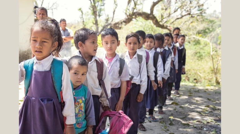 यंदा आदिवासी विद्यार्थ्यांना नामांकित इंग्रजी शाळेत प्रवेश नाही यंदा आदिवासी विद्यार्थ्यांना नामांकित इंग्रजी शाळेत प्रवेश नाही