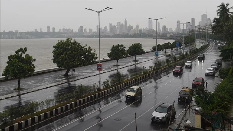 Cyclone nisarga: निसर्ग ने रास्ता बदला है, मुंबई का खतरा टला नहीं है- मौसम विभाग