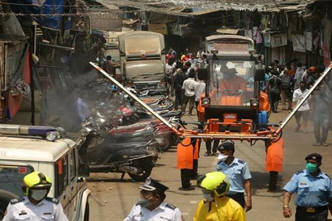 महापालिका, डॉक्टर, नर्स यांच्या प्रयत्नांनंतर धारावीतील रुग्णवाढीचा वेग मंदावला
