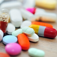 Maharashtra plans to buy drugs from company in Bangladesh