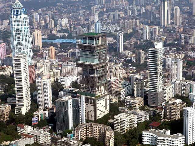 Mumbai businesses reels in the effects of COVID-19