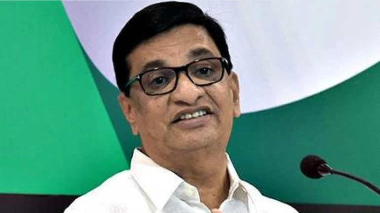 काँग्रेस हट्टाला पेटली, हव्यात विधान परिषदेच्या ‘इतक्या’ जागा काँग्रेस हट्टाला पेटली, हव्यात विधान परिषदेच्या ‘इतक्या’ जागा