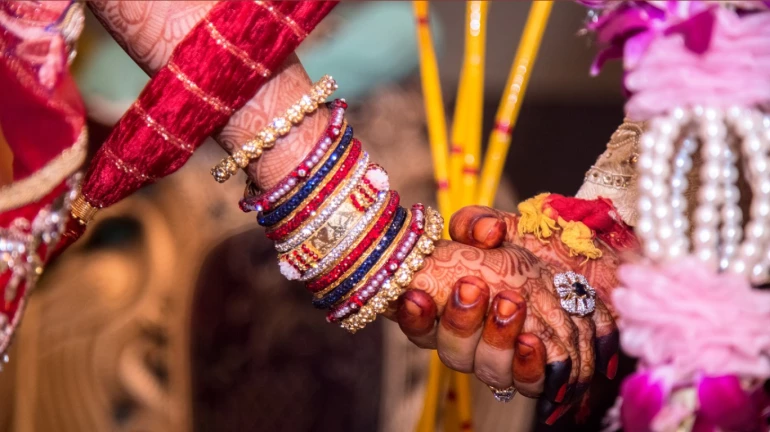 महाराष्ट्र में शादी समारोह में शामिल हो सकते है 50 लोग