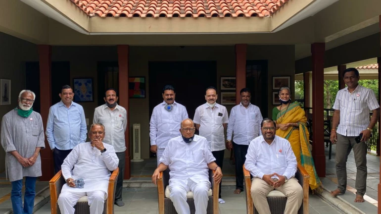 एनसीपी से विधायक बन सकते है राजू शेट्टी एनसीपी से विधायक बन सकते है राजू शेट्टी