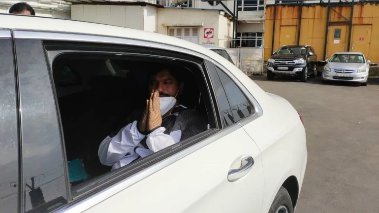 Dhananjay Munde in trouble again; his second wife lodges complaint with the Commissioner of Police Dhananjay Munde in trouble again; his second wife lodges complaint with the Commissioner of Police