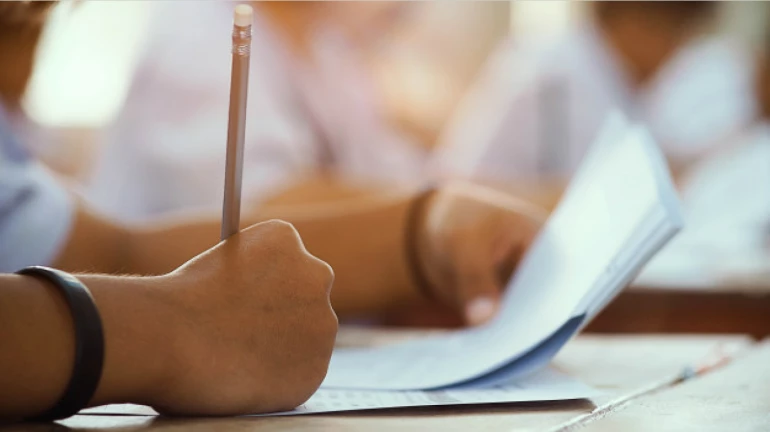 Uddhav Thackeray seeks cancellation of final year exam for professional courses Uddhav Thackeray seeks cancellation of final year exam for professional courses