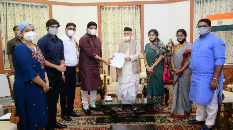 प्रवासी मजदूर काम करें लेकिन मनसे ने रखी यह शर्त प्रवासी मजदूर काम करें लेकिन मनसे ने रखी यह शर्त