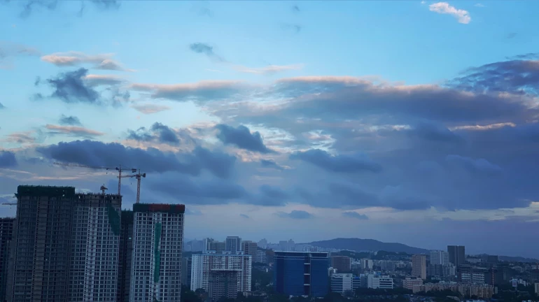 कोकणात अतिवृष्टी तर मुंबईत मुसळधार पावसाचा इशारा कोकणात अतिवृष्टी तर मुंबईत मुसळधार पावसाचा इशारा