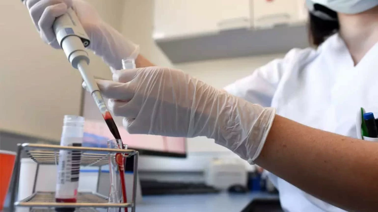 plasma therapy: वोक्हार्ट हॉस्पिटलमध्येही कोरोना रुग्णांवर प्लाझ्मा थेरपीने उपचार plasma therapy: वोक्हार्ट हॉस्पिटलमध्येही कोरोना रुग्णांवर प्लाझ्मा थेरपीने उपचार