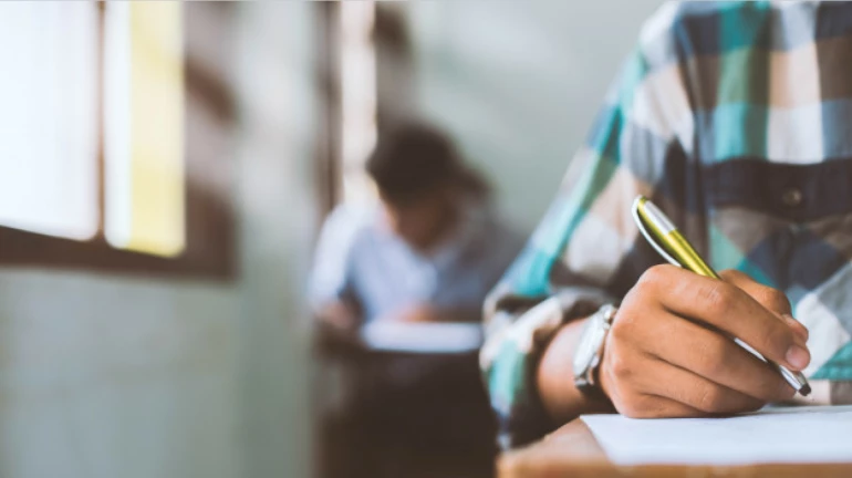 कोरोना संकटात झाली इतर पदव्युत्तर वैद्यकीय विद्याशाखांची परीक्षा कोरोना संकटात झाली इतर पदव्युत्तर वैद्यकीय विद्याशाखांची परीक्षा