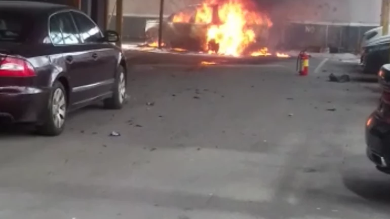 Fire breaks out in the car parking area of Tardeo's Usha Kiran building Fire breaks out in the car parking area of Tardeo's Usha Kiran building